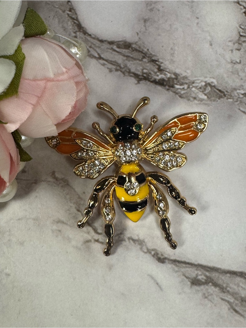 Decorative Bumblebee Brooch Pin in Yellow and Black - Unbranded